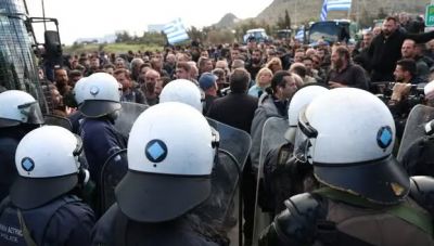 ΑΔΕΔΥ: «Καταγγελία για τη βίαιη καταστολή σε βάρος των αγροτών»