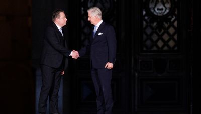 Βέλγιο: Eπειτα από επτά μήνες συμφωνία για σχηματισμό κυβέρνησης συνασπισμού υπό τον εθνικιστή Μπαρτ ντε Βίβερ