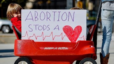 Λουιζιάνα: Ποινική δίωξη σε γιατρό από τη Νέα Υόρκη επειδή έδωσε χάπι άμβλωσης σε έφηβη