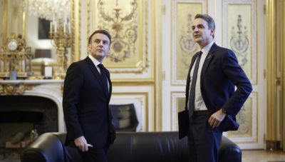 Συνάντηση Μητσοτάκη με Μακρόν: Ισχυρή η συνεργασία των δύο χωρών σε Ανατολική Μεσόγειο – «Κοινή γλώσσα» για Μ. Ανατολή