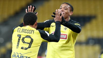 Super League: Σαρωτική ΑΕΚ  και στο -2 από την κορυφή