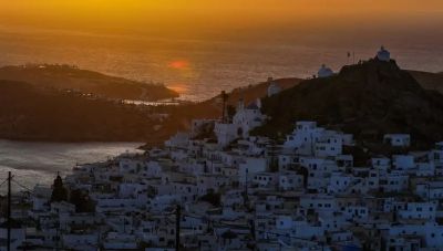 Σε κατάσταση έκτακτης ανάγκης κηρύχθηκε και η Ίος