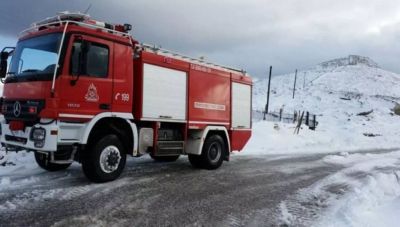 Επιχείρηση διάσωσης στο Λασίθι: Τρία άτομα εγκλωβίστηκαν στο χιόνι τη νύχτα