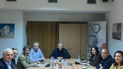 Στην Ελένη Βατσινά τα ζητήματα των εμποροβιοτεχνών