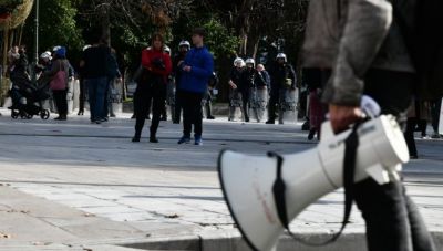 Ηράκλειο: Σε δυναμική πορεία προχωρούν εκπαιδευτικοί και μαθητές για τα Ωνάσεια σχολεία  (Βίντεο)