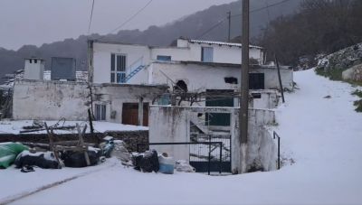 Κακοκαιρία Coral – Κρήτη: Σε ποια περιοχή ξύπνησαν με χιόνια οι κάτοικοι και σε ποια με... ήλιο - Σήμερα η πιο κρύα μέρα (φωτογραφίες)
