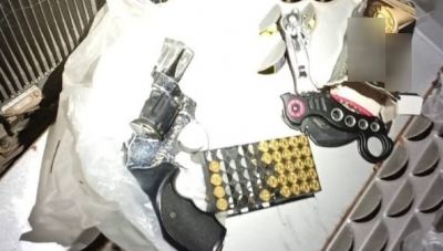 Χανιά: Χειροπέδες σε 55χρονο μετά από έφοδο της αστυνομίας - Βρέθηκαν όπλα