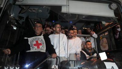 Γάζα: Η Χαμάς παρέδωσε 4 νεκρούς ομήρους στον Ερυθρό Σταυρό - Ξεκίνησε η απελευθέρωση Παλαιστίνιων