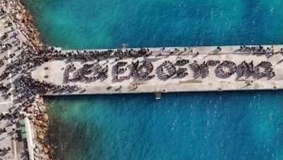 Τέμπη: Λαοθάλασσα σε όλη την Ελλάδα αγκάλιασε τις 57 ψυχές - Οι πιο συγκινητικές στιγμές από τις ιστορικές συγκεντρώσεις