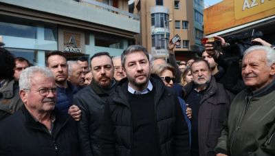 Ανδρουλάκης για Τέμπη: Ο ελληνικός λαός στέκεται δίπλα στις οικογένειες απαιτώντας δικαιοσύνη και αλήθεια
