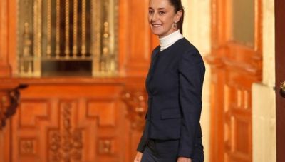 Πολιτικοί και αναλυτές «έπλεξαν το εγκώμιο» της Προέδρου του Μεξικού μετά την αναβολή των δασμών των ΗΠΑ