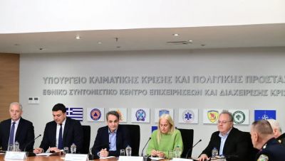 Μητσοτάκης για σεισμούς στη Σαντορίνη: «Εξαιρετικά σύνθετο φαινόμενο – Οι νησιώτες μας να είναι ψύχραιμοι»