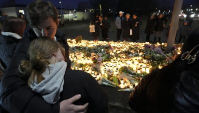 Μακελειό στη Σουηδία: Σύροι μετανάστες μεταξύ των νεκρών – Η αστυνομία περιγράφει πώς ο δράστης προκάλεσε το αιματοκύλισμα