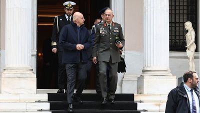 Νίκος Δένδιας: Ζήτησε έκτακτες κρίσεις στις Ένοπλες Δυνάμεις από τον Αρχηγό ΓΕΕΘΑ Στρατηγό Δ. Χούπη