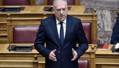 Θεοδωρικάκος: Η κυβέρνηση δεν θα αποδεχθεί υπέρογκες χρεώσεις στα ασφάλιστρα υγείας