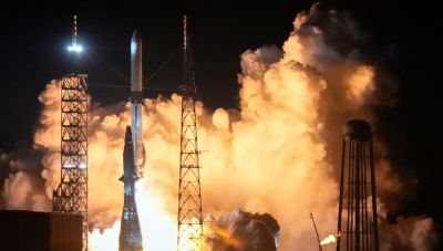 Εκτοξεύτηκε ο πύραυλος της Blue Origin του Τζεφ Μπέζος: Συγχαρητήρια από Έλον Μασκ