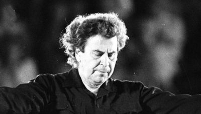  «Αφιερωματικό Έτος Μίκη Θεοδωράκη»: Συνάντηση εργασίας στην Περιφέρεια Κρήτης