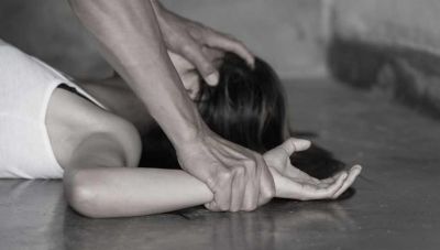 Ενδοοικογενειακή βία: 276 συλλήψεις σε μια εβδομάδα – 13 γυναίκες μεταφέρθηκαν σε νοσοκομεία