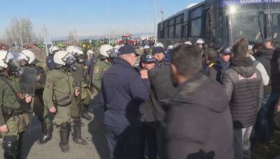 Τραυματίστηκε αστυνομικός στα επεισόδια στην αγροτική κινητοποίηση στην Καρδίτσα – Δικογραφία σε βάρος διαδηλωτών