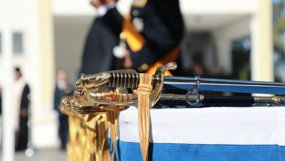 Σαρωτικές αλλαγές στις Ένοπλες Δυνάμεις-Μειώθηκαν κατά 793 οι ανώτεροι αξιωματικοί