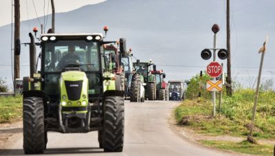 Τραγωδία στο Αγρίνιο: Γυναίκα έπεσε από τρακτέρ και σκοτώθηκε