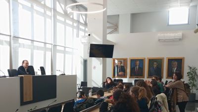 Μαθητές του Δημοτικού Σχολείου Επισκοπής στο Δήμαρχο Ρεθύμνου