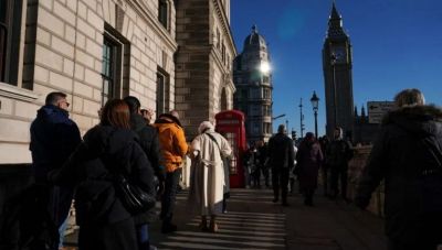 Βρετανία: Η μετανάστευση εκτοξεύει στα 72,5 εκατ. τον πληθυσμό της ως το 2032