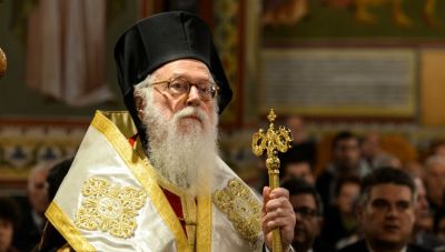 Με αεροσκάφος της Πολεμικής Αεροπορίας εκτάκτως σε νοσοκομείο της Αθήνας ο Αρχιεπίσκοπος Αλβανίας Αναστάσιος