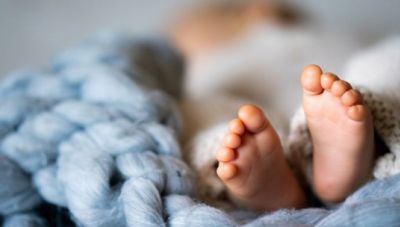 Ηράκλειο: Απομακρύνθηκε από τα καθήκοντά του  - με υπουργική απόφαση - ο καθηγητής που κατηγορείται για την υπόθεση εμπορίας βρεφών