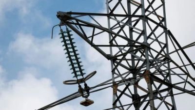 Αναδρομικά η επιδότηση ρεύματος για μικρές επιχειρήσεις