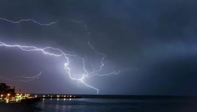 Καιρός: Καταιγίδες σε Πελοπόννησο και Ιόνιο – Στους 19 βαθμούς η θερμοκρασία