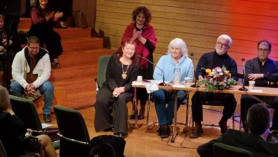 «Στην ανέμη με χρυσή κλωστή»:  Μια μαγική συνάντηση τέχνης και παραμυθιού