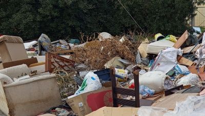 Ηράκλειο: Απίστευτος σκουπιδότοπος στο Λίντο – Εικόνες τριτοκοσμικές στο παραλιακό μέτωπο της πόλης (Φώτο)