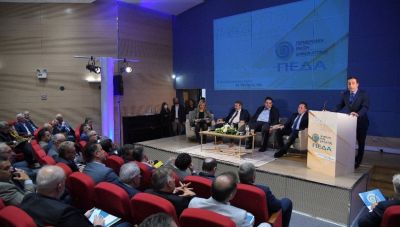 Στα κάγκελα οι δήμαρχοι της Αττικής για τα τέλη ταφής.
