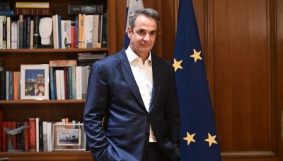«Ποδαρικό» στο Μαξίμου με Πρόεδρο της Δημοκρατίας και «δέλεαρ» τον ανασχηματισμό