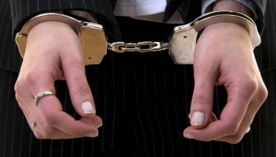 Χειροπέδες σε 4 ανήλικες για τον ξυλοδαρμό 15χρονης
