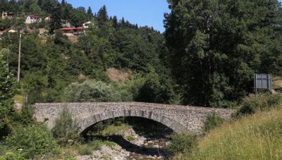 Τραγωδία στην Πιερία: Νεκρή 14χρονη που έπεσε από γέφυρα