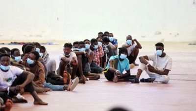 Ενισχύει τα μέτρα για μετανάστες από Αφρική η κυβέρνηση - Κράτηση σε δομές και προς απέλαση - Οι πιθανές τοποθεσίες