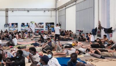 Στο Λαύριο το πλοίο με τους 520 μετανάστες που διασώθηκαν στην Κρήτη