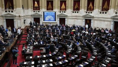 Αργεντινή: Το Κογκρέσο ενέκρινε νομοσχέδιο για αύξηση των συντάξεων, παρά την αντίθεση του προέδρου Μιλέι