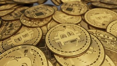 Σε νέες κορυφές το Bitcoin – Ξεπέρασε τα 118.000 δολάρια