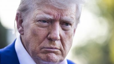 Ο Τραμπ ανακοίνωσε την επιβολή δασμών 30% στην Ευρωπαϊκή Ένωση - Ψυχραιμία κι απειλές για αντίμετρα από την Ευρώπη