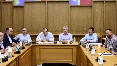 Τελικές οι προθεσμίες για τη στεγαστική συνδρομή – Εξαγγελίες Κατσαφάδου τέσσερα χρόνια μετά τον σεισμό