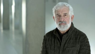 Πέτρος Φιλιππίδης: Συνεχίζονται οι έρευνες για τη φωτιά στο σπίτι του