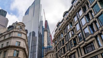 Βρετανία: Το Brexit έδιωξε τις επιχειρήσεις, οι δασμοί θα μπορούσαν να τις φέρουν πίσω