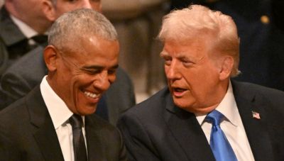 Ομπάμα προς Τραμπ: «Εξωφρενικοί και παραπλανητικοί οι ισχυρισμοί περί πραξικοπήματος»