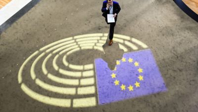 ΕΕ: Χαιρετίζει τη δέσμευση της Ουκρανίας να προστατεύσει τις υπηρεσίες καταπολέμησης της διαφθοράς