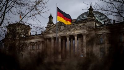 Η Γερμανία αυξάνει τις απελάσεις μεταναστών - Κοντά στις 12.000 το α' εξάμηνο