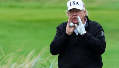 Σκωτία: Τραμπ και Ούρσουλα φον ντερ Λάιεν συναντιούνται για να καταλήξουν σε εμπορική συμφωνία ΗΠΑ-ΕΕ