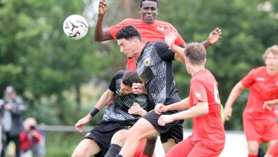 Προβλημάτισε η ΑΕΚ, ήττα με 2-0 από τη Ζούλτε Βάρεγκεμ